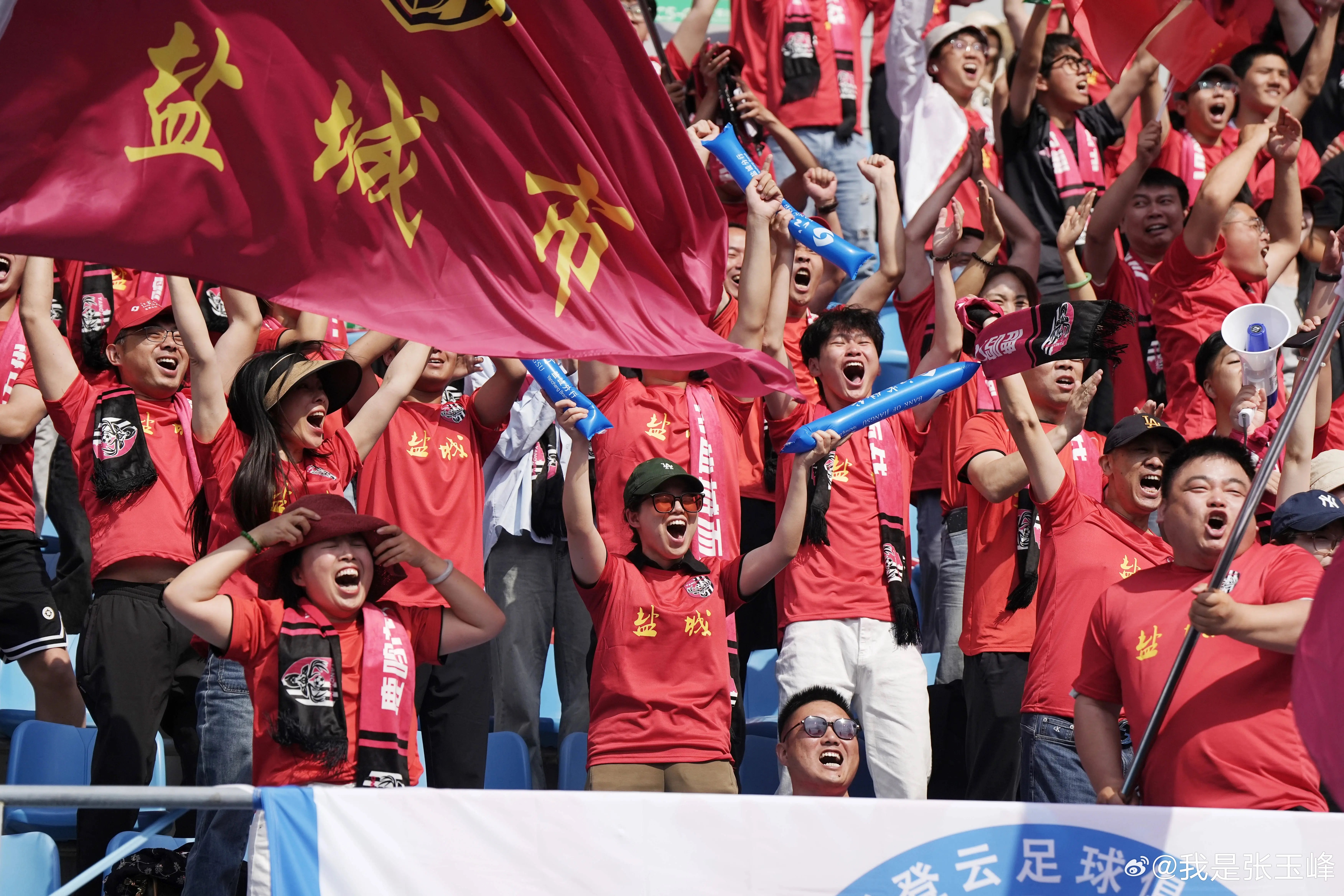 关于外援表现抢眼！外援在场上如鱼得水，凭借出色表现帮助球队胜出！的信息