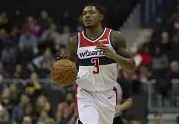 关于比尔雷亚尔后防线失误频频，急需调整形势的信息